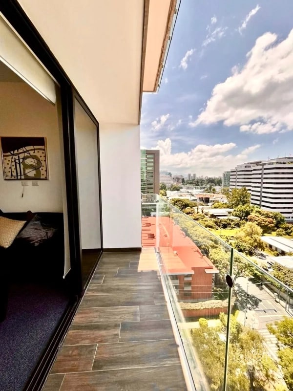 Zona 10 • Apartamento en Renta/Venta • Edificio Casa Clara • Amueblado y Equipado - 9