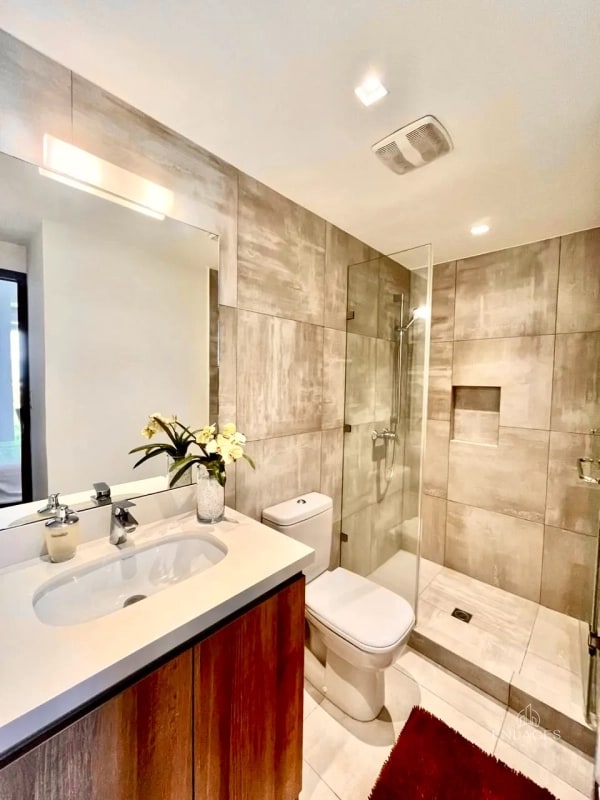 Zona 10 • Apartamento en Renta/Venta • Edificio Casa Clara • Amueblado y Equipado - 8