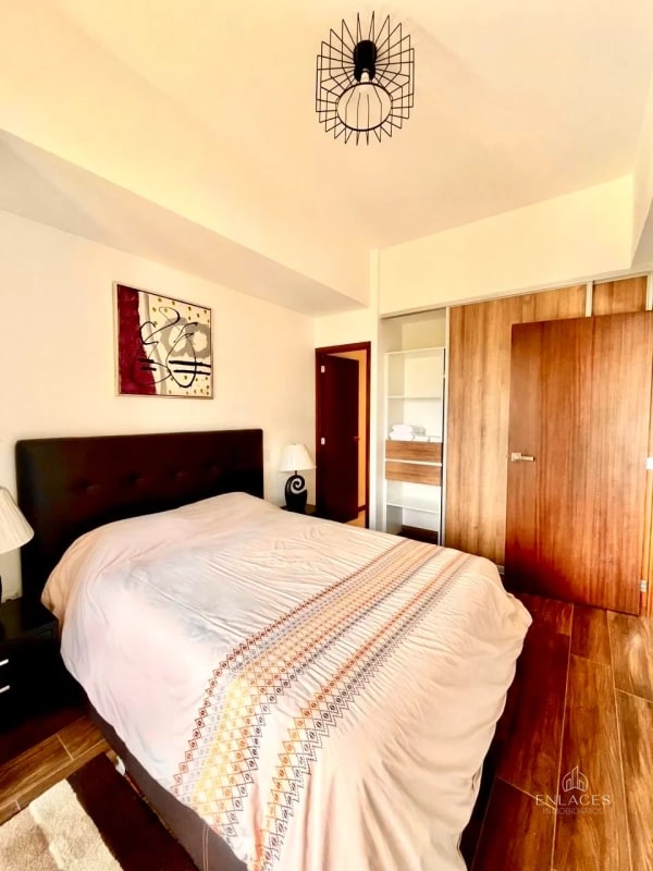 Zona 10 • Apartamento en Renta/Venta • Edificio Casa Clara • Amueblado y Equipado - 2