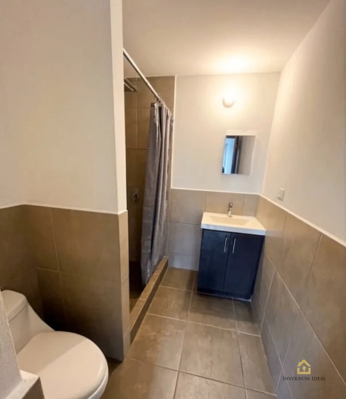 Rento Apartamento Q5,700. 1 HAB. EN EDIFICIO 3-85 CON BALCÓN Y GYM ZONA 15 - 7