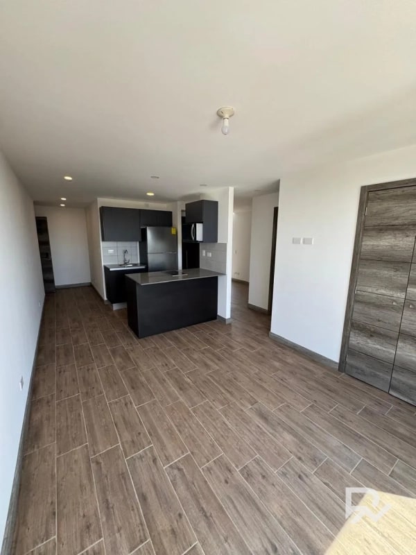 Apartamento para alquiler en Edificio Kiintea Zona 15, atrás de McDonald´s - 5