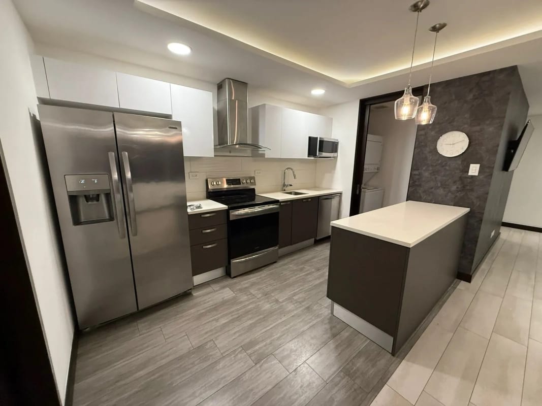 Se vende hermoso depto en zona 15, excelente ubicación!! — Apartamento en Venta en Zona 15, Guatemala, Ciudad — foto 1 de 14