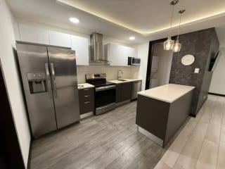 Se vende hermoso depto en zona 15, excelente ubicación!! — Apartamento en Venta en Zona 15, Guatemala, Ciudad — miniatura 1 de 14