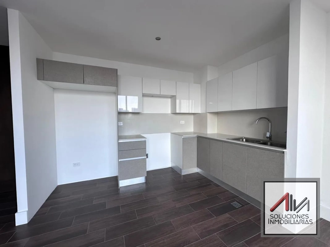 APARTAMENTO EN VENTA ZONA 13, 1 HABITACIÓN EDIFICIO ROSSELLÓ - 8