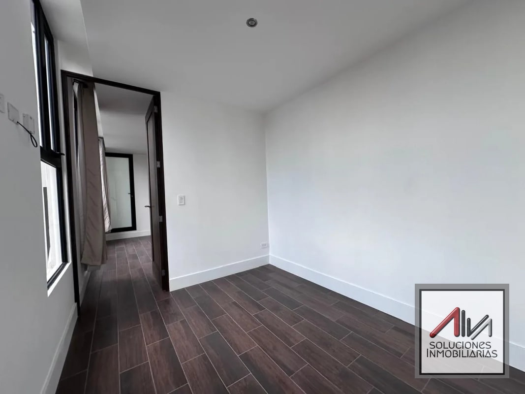 APARTAMENTO EN VENTA ZONA 13, 1 HABITACIÓN EDIFICIO ROSSELLÓ - 5