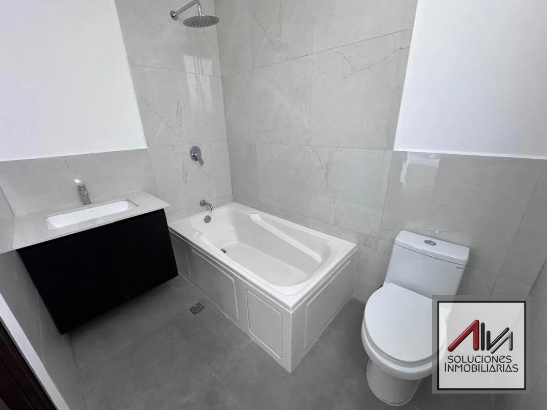 APARTAMENTO EN VENTA ZONA 13, 1 HABITACIÓN EDIFICIO ROSSELLÓ - 3