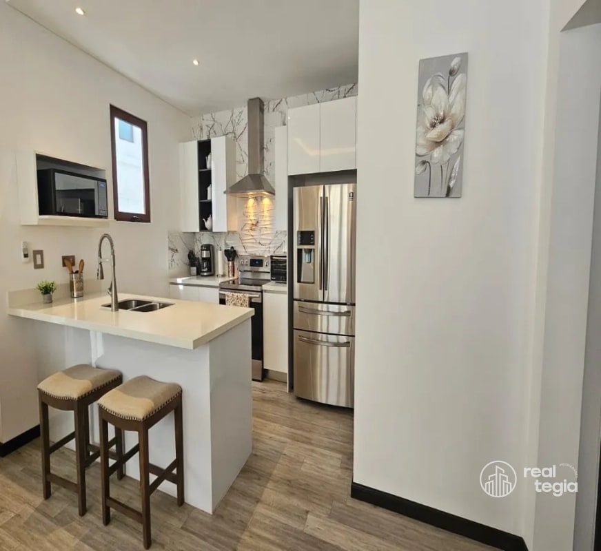 APARTAMENTO EN RENTA LIRIOS DE CAYALÁ ZONA 16 - 6