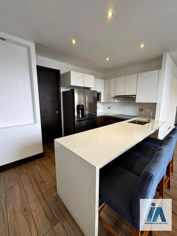APARTAMENTO EN ALQUILER📍 Edificio Vivalt, Zona 10 Una propiedad que destaca, brindando amplitud y sofisticación. - 13