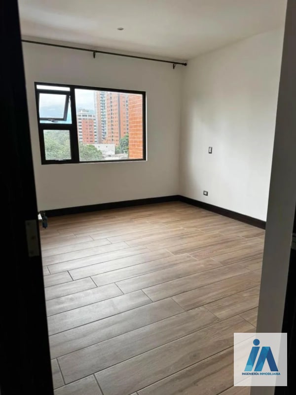 APARTAMENTO EN ALQUILER📍 Edificio Vivalt, Zona 10 Una propiedad que destaca, brindando amplitud y sofisticación. - 10