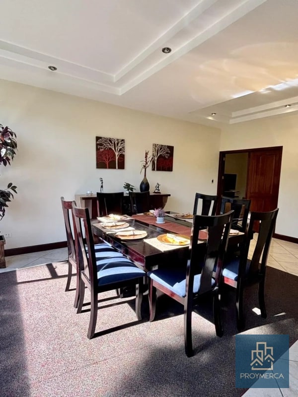 Apartamento amueblado en alquiler, Edificio Milenia, Zona 10 - 12