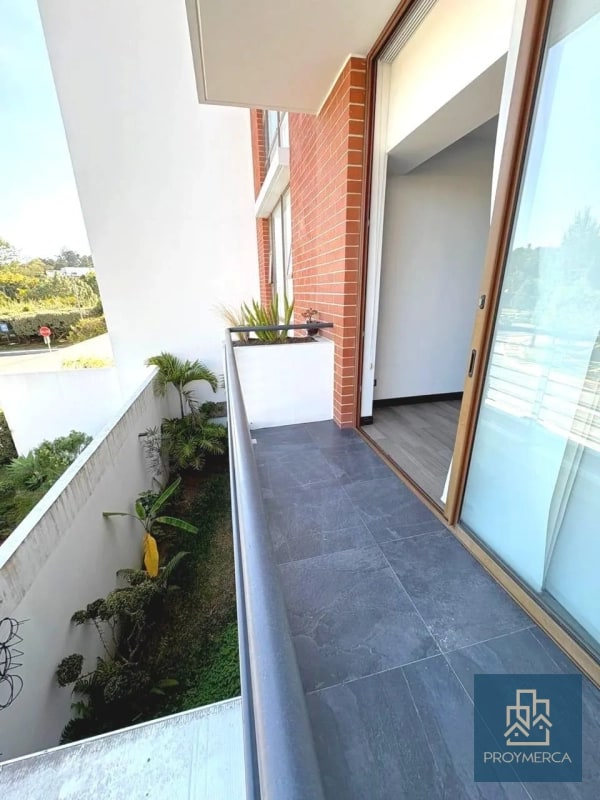 Apartamento en alquiler, Edificio San Isidro 20/21, Zona 16 - 10