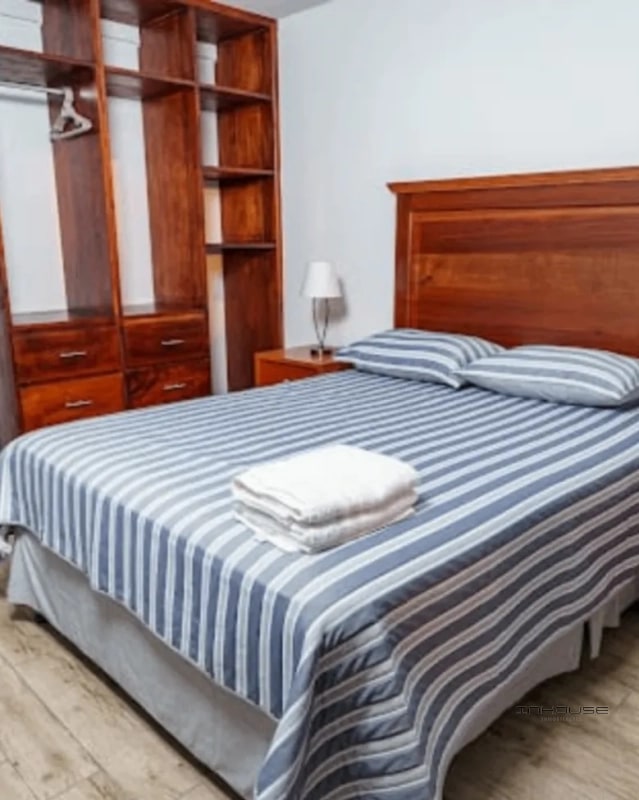 APARTAMENTO EN VENTA ZONA 16 CON JARDIN - 2