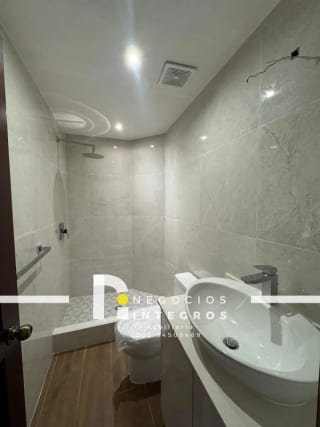 VENDO APARTAMENTO REMODELADO, IMPUESTOS INCLUIDOS,  MILENIA OAKLAND Z.10 — Apartamento en Venta en Milenia, Zona 10, Guatemala, Ciudad — miniatura 6 de 16