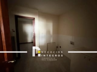 VENDO APARTAMENTO REMODELADO, IMPUESTOS INCLUIDOS,  MILENIA OAKLAND Z.10 — Apartamento en Venta en Milenia, Zona 10, Guatemala, Ciudad — miniatura 9 de 17