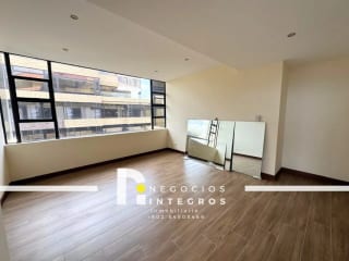 VENDO APARTAMENTO REMODELADO, IMPUESTOS INCLUIDOS,  MILENIA OAKLAND Z.10 — Apartamento en Venta en Milenia, Zona 10, Guatemala, Ciudad — miniatura 6 de 17
