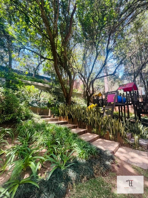 VENDO LINDO APARTAMENTO DE 1 HABITACIÓN EN ZONA 10 A UNA CUADRA DE LA 20 CALLE - 7
