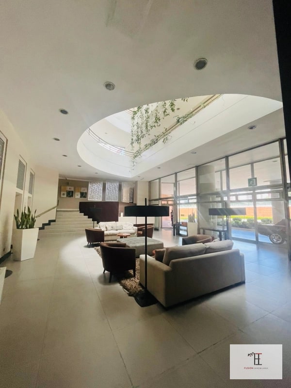 VENDO LINDO APARTAMENTO DE 1 HABITACIÓN EN ZONA 10 A UNA CUADRA DE LA 20 CALLE - 3