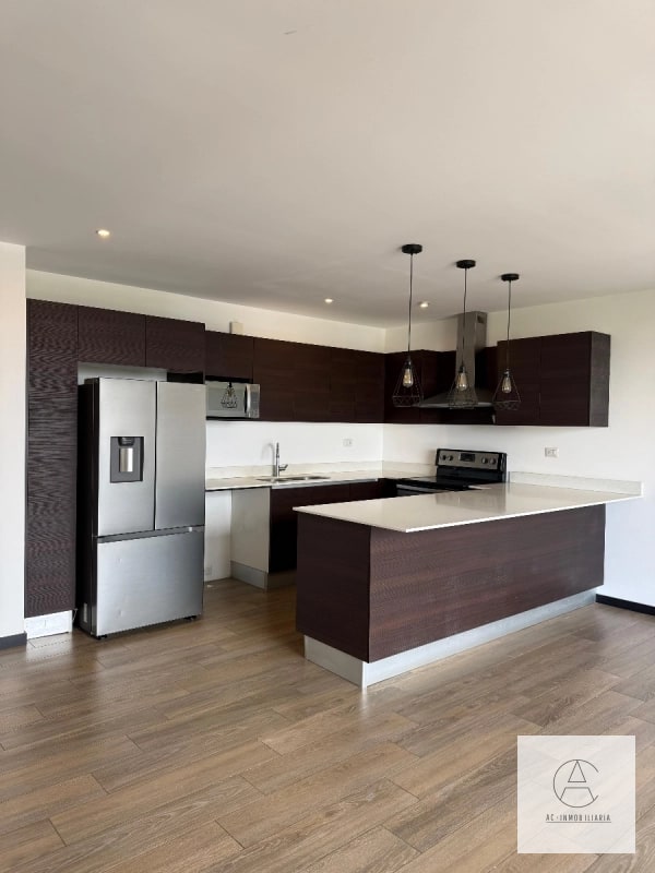 Apartamento en venta en Borghetto, zona 15 Vh1. - 17