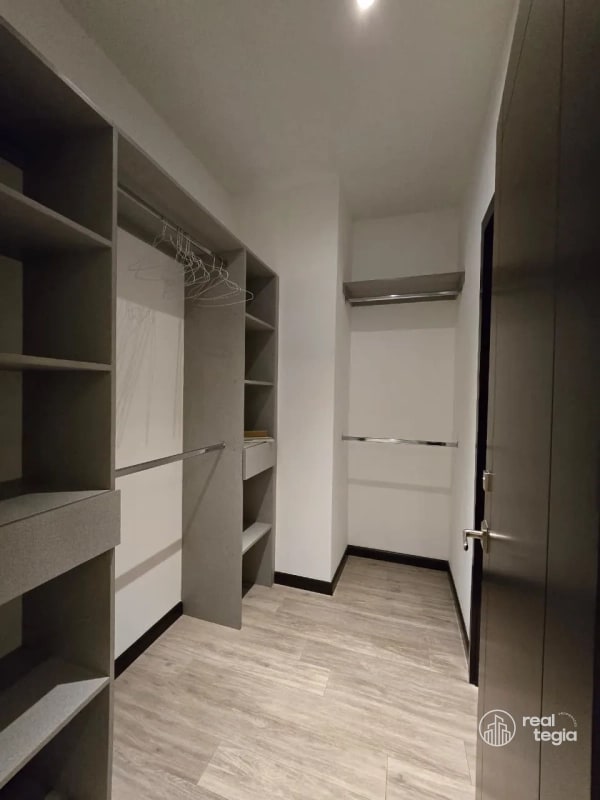 APARTAMENTO EN LIRIOS DE CAYALÁ ZONA 16 - 10