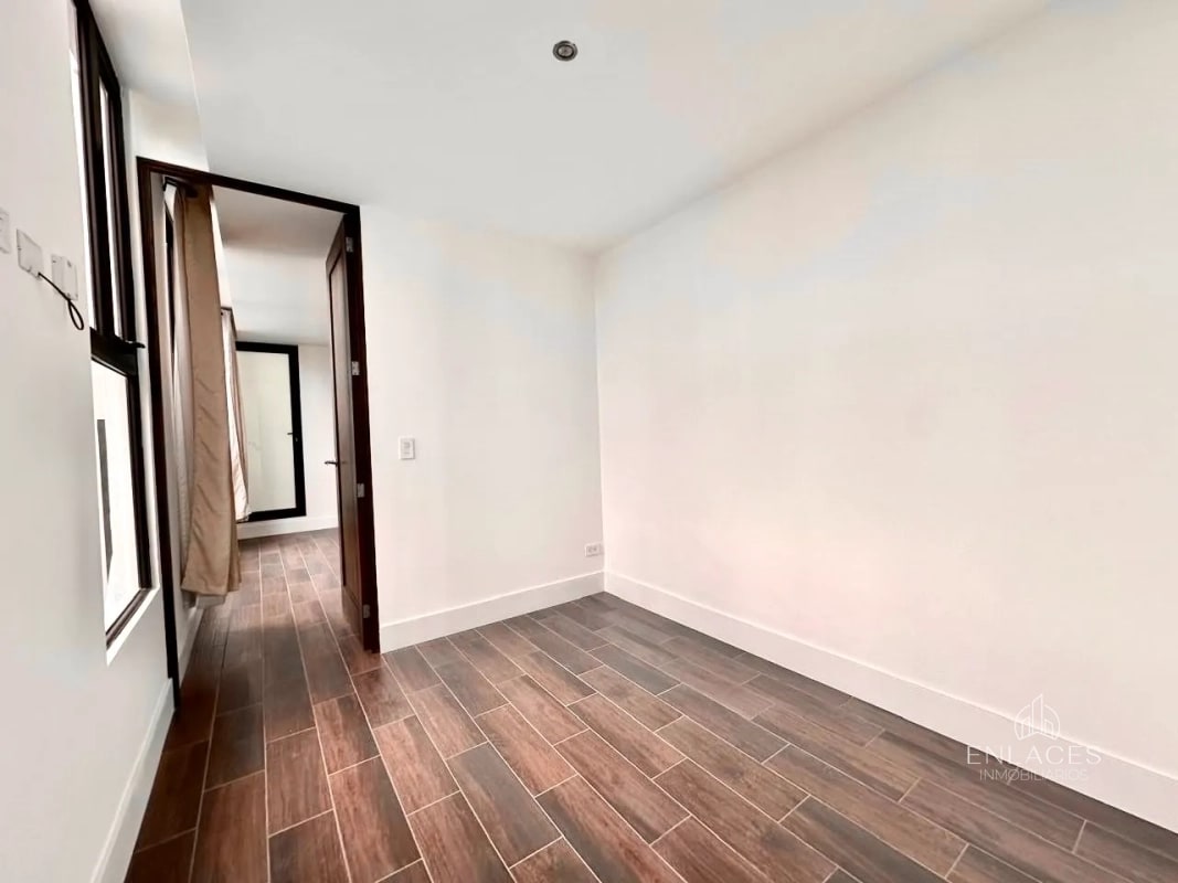Zona 13 • Apartamento en Venta • Edificio Rosselló - 14