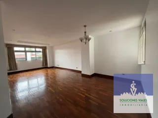 APARTAMENTO AMPLIO DE 222m² EN ALQUILER, zona 10 — Apartamento en Alquiler en Oakland I, Zona 10, Guatemala, Ciudad — miniatura 1 de 10