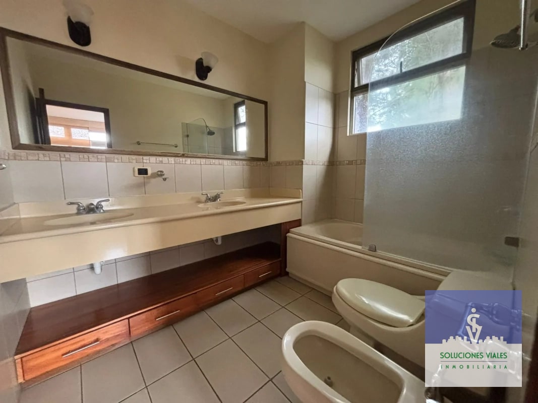 APARTAMENTO AMPLIO DE 222m² EN ALQUILER, zona 10 - 2