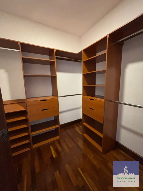 APARTAMENTO AMPLIO DE 222m² EN ALQUILER, zona 10 - 4