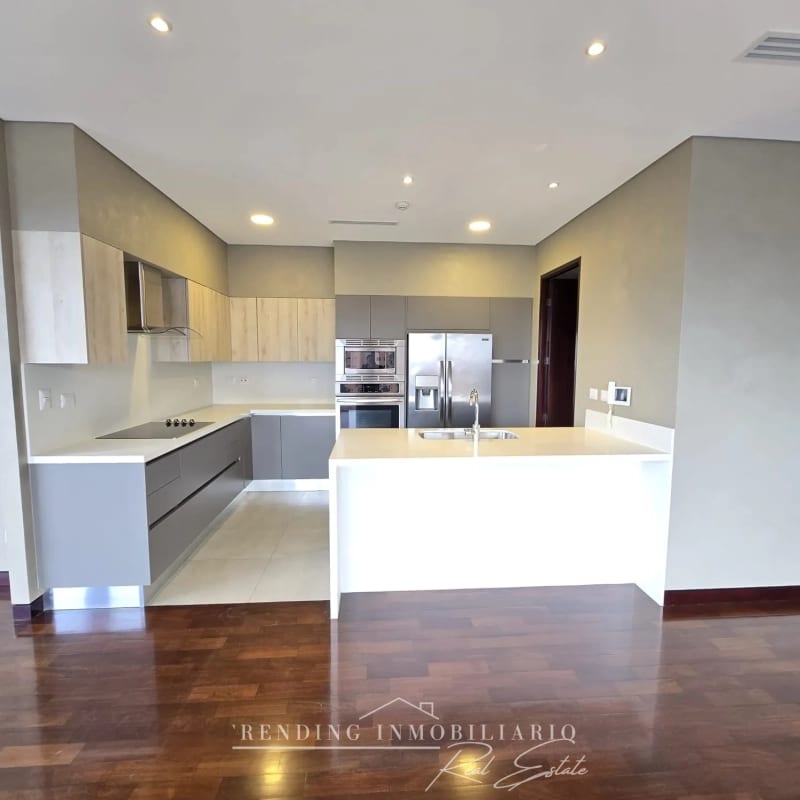 Apartamento en renta zona 14 edificio Santa Inés del Parque 2 habitaciones + 2 parqueos — Apartamento en Alquiler en Santa Inés del Parque, Zona 14, Guatemala, Ciudad — foto 11 de 11