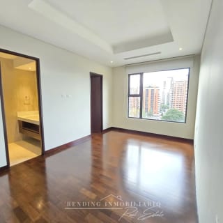 Apartamento en renta zona 14 edificio Santa Inés del Parque 2 habitaciones + 2 parqueos — Apartamento en Alquiler en Santa Inés del Parque, Zona 14, Guatemala, Ciudad — miniatura 6 de 11