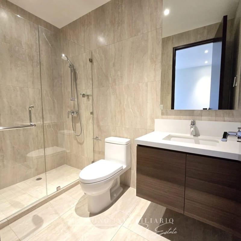 Apartamento en renta zona 14 edificio Santa Inés del Parque 2 habitaciones + 2 parqueos — Apartamento en Alquiler en Santa Inés del Parque, Zona 14, Guatemala, Ciudad — foto 4 de 11