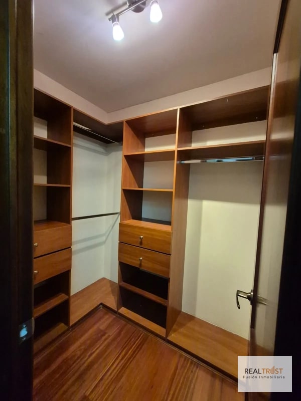 APARTAMENTO AMUEBLADO EN RENTA ZONA 10 - 9