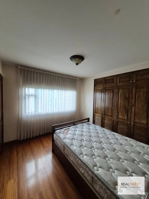 APARTAMENTO AMUEBLADO EN RENTA ZONA 10 - 2