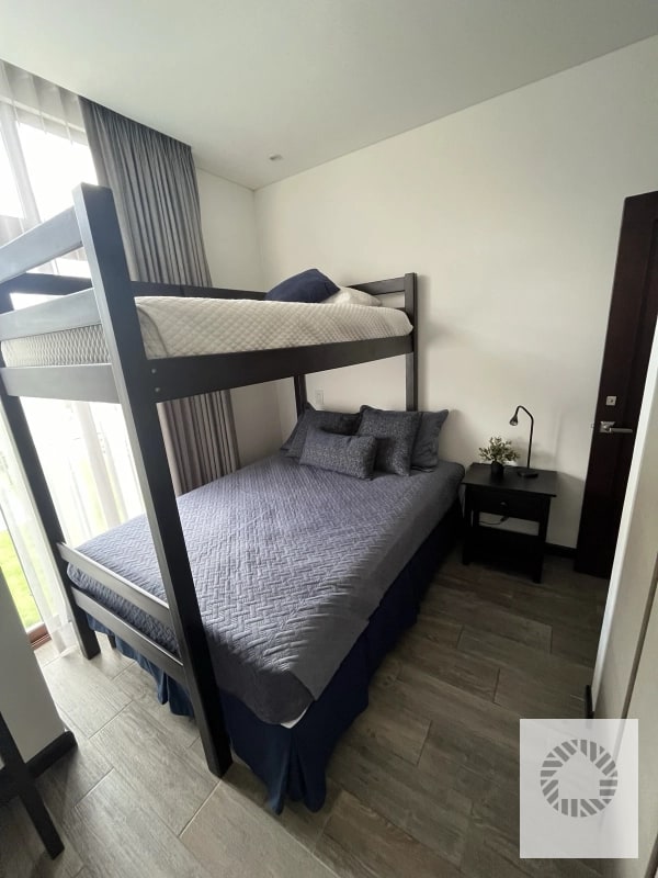 Vendo  Apartamento Lirios de  1 - 8