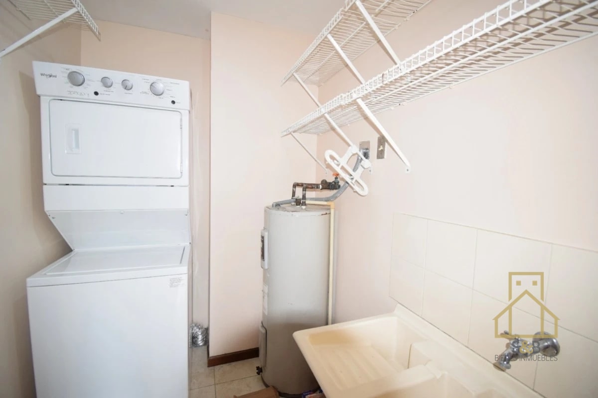 Apartamento en renta, zona 10 Torre del Valle - 2