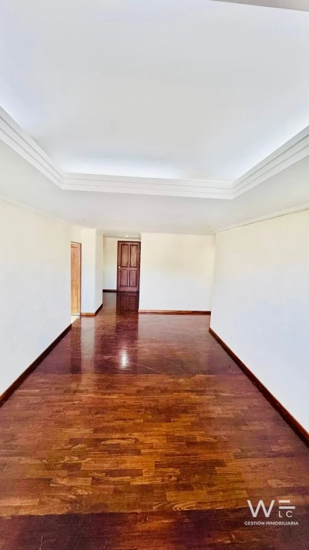 ALQUILO APARTAMENTO ZONA 10 - 1
