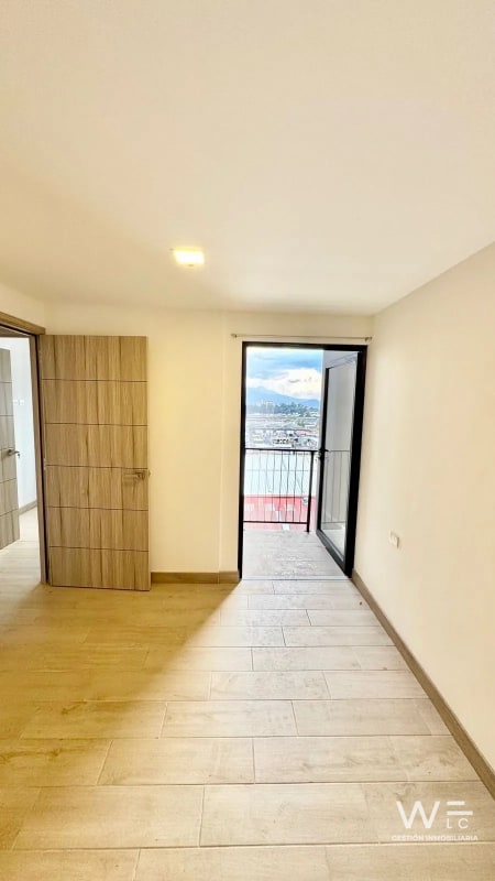 ALQUILO APARTAMENTO ZONA 12 - 10