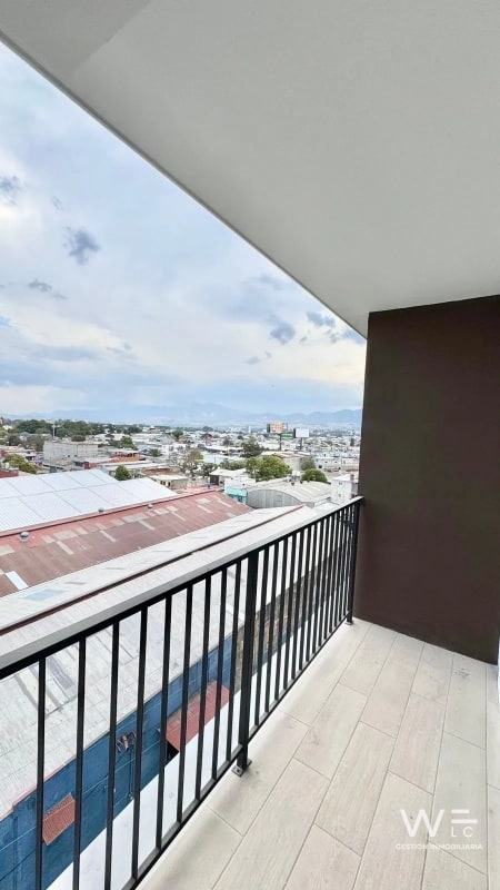 ALQUILO APARTAMENTO ZONA 12 - 9