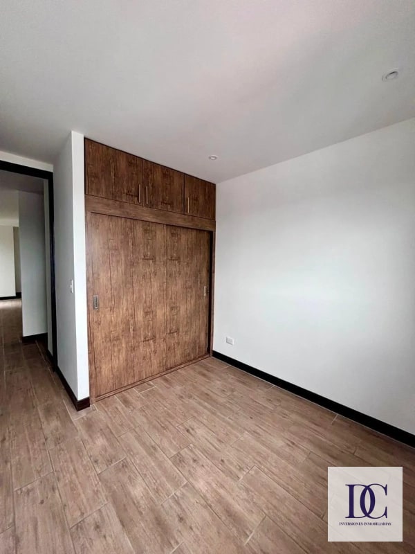 đ APARTAMENTO EN ALQUILER â MARQUĂS DE OAKLAND | ZONA 10, DIAGONAL 6 - 8