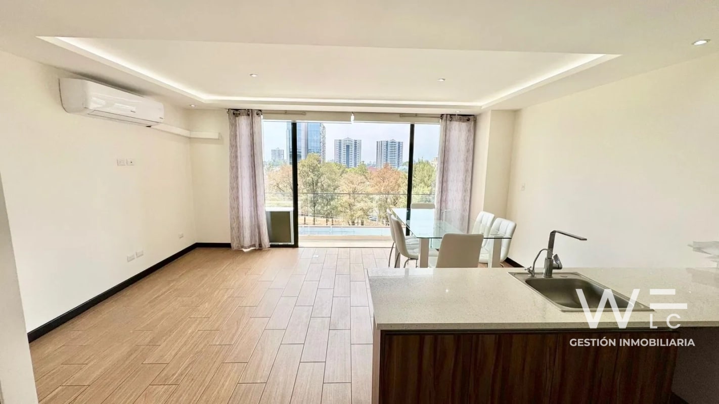 VENDO APARTAMENTO ZONA 15 - 9