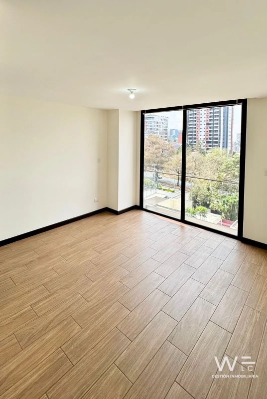 VENDO APARTAMENTO ZONA 15 - 8
