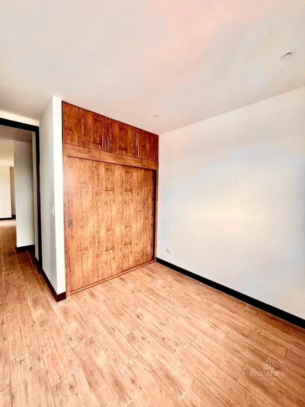 Zona 10 • Apartamento en Renta • Edificio Marqués de Oakland - 10