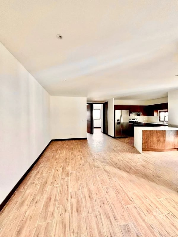 Zona 10 • Apartamento en Renta • Edificio Marqués de Oakland - 8