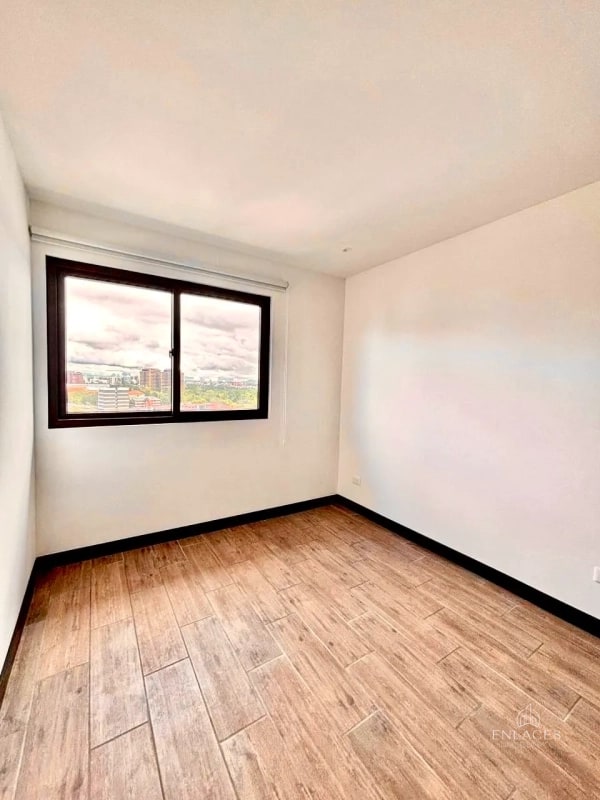 Zona 10 • Apartamento en Renta • Edificio Marqués de Oakland - 7