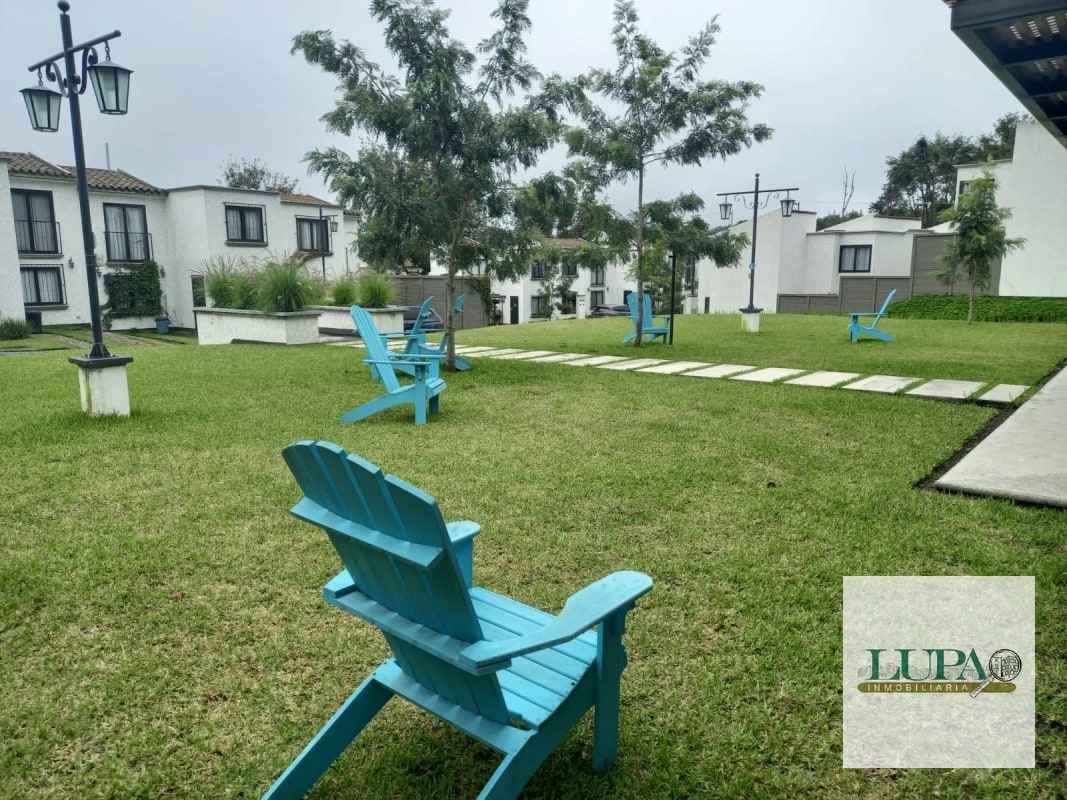 SE RENTA TOWN HOUSE DE 2 NIVELES CONDADO ANTIGUA - 2
