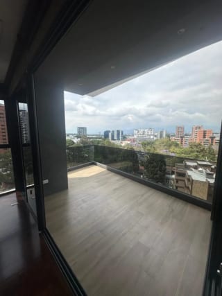 APARTAMENTO EN ALQUILER SANTA INES DEL PARQUE ZONA 14 — Apartamento en Alquiler en Santa Inés del Parque, Zona 14, Guatemala, Ciudad — miniatura 1 de 17