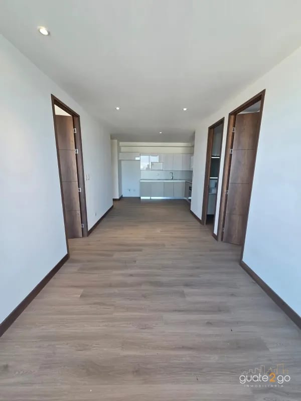 Alquilo apartamento por 6 u 8 meses Z 13 a una cuadra de Las Americas — Apartamento en Alquiler en Zona 14, Guatemala, Ciudad — foto 15 de 15