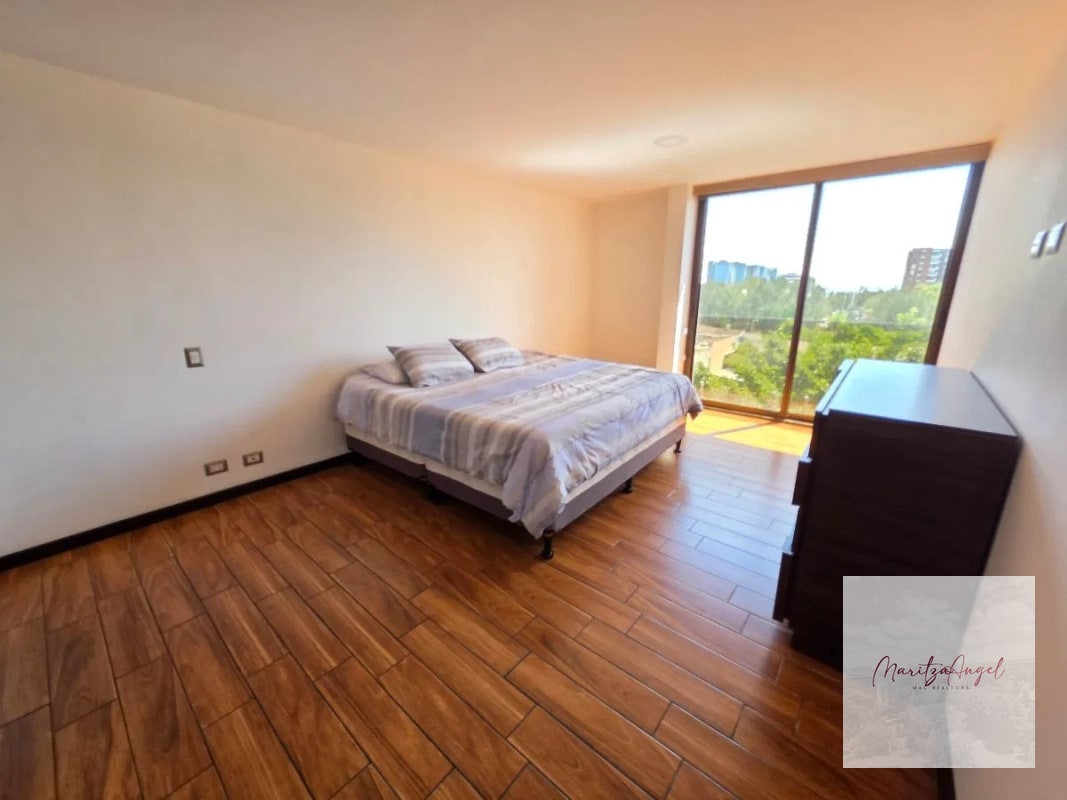 RENTA DE APARTAMENTO AMUEBLADO ZONA 15 VH1 - 15
