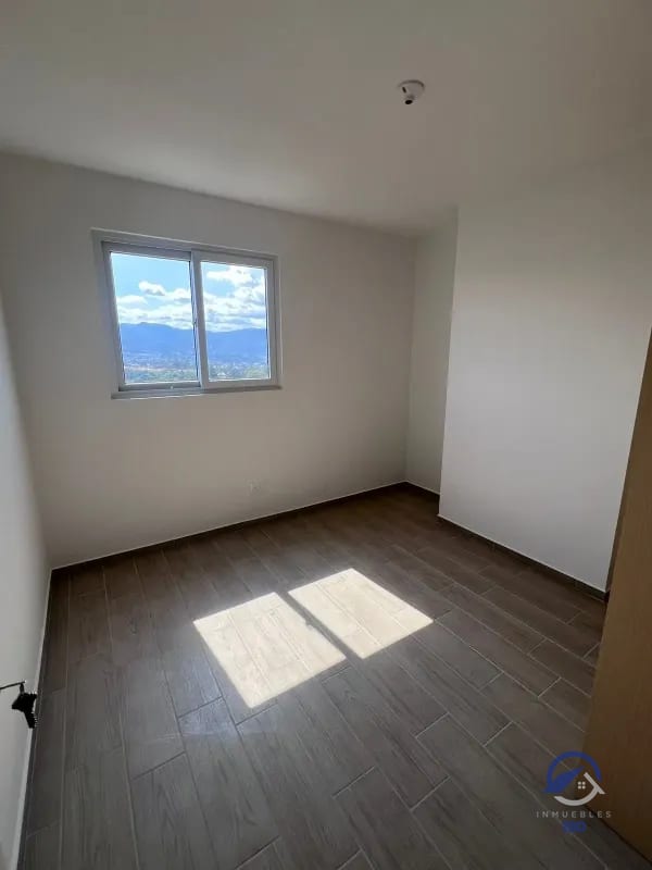 Apartamento en renta o venta en Andares Doce, Avenida Petapa, zona 12 — Apartamento en Alquiler en Andares Doce, Zona 12, Guatemala, Ciudad — foto 11 de 13