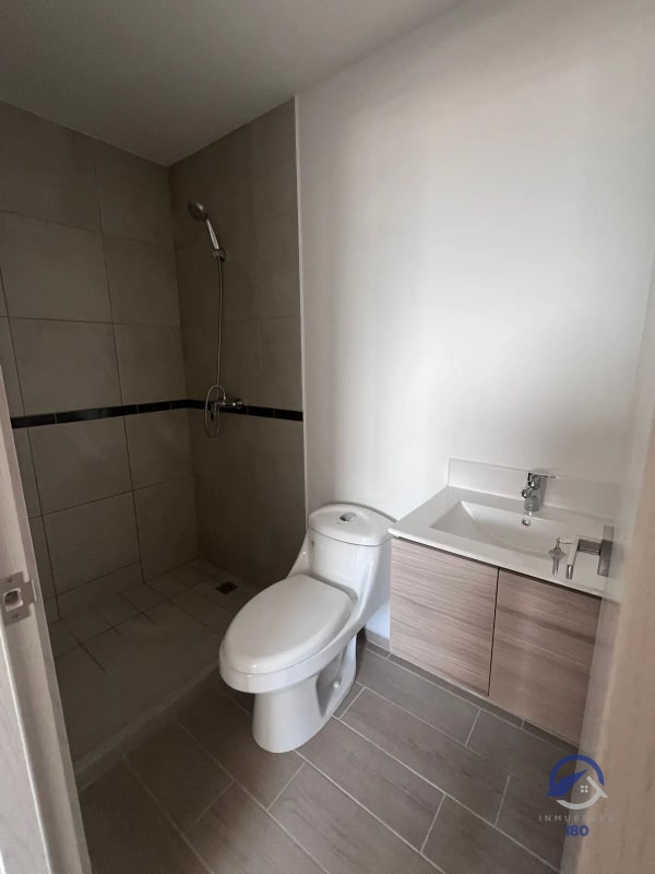Apartamento en renta o venta en Andares Doce, Avenida Petapa, zona 12 - 8