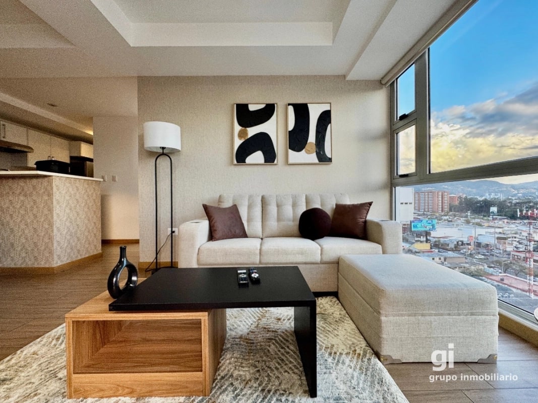 Apartamento de 3 dormitorios en venta zona 10 - 15